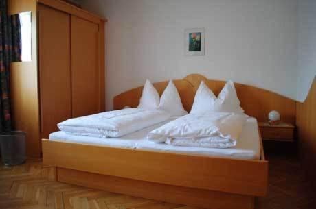 Gaestehaus Brugger Hotel Hermagor-Pressegger See Exterior photo